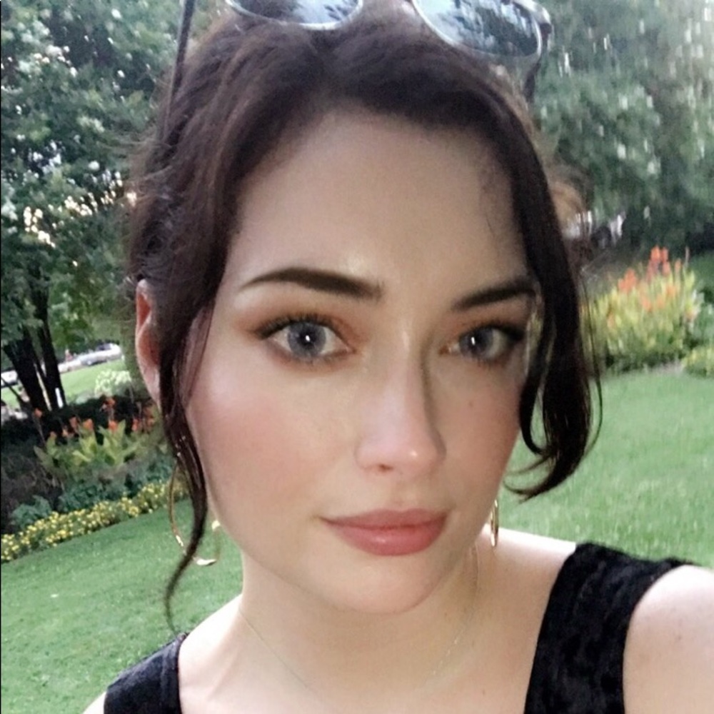 Meet your Posher, Ashley